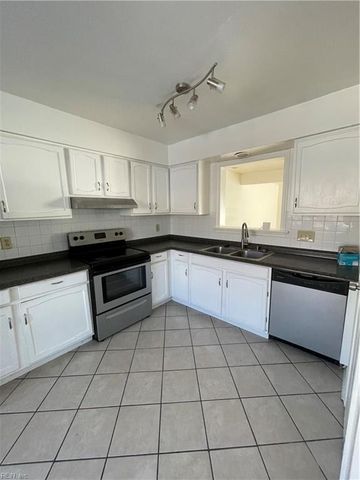 1521 Jameson DR, Virginia Beach, VA 23464
