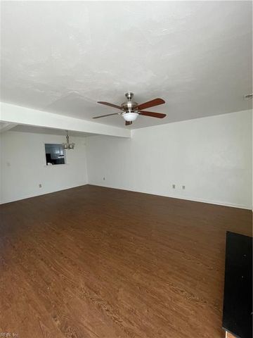 1521 Jameson DR, Virginia Beach, VA 23464