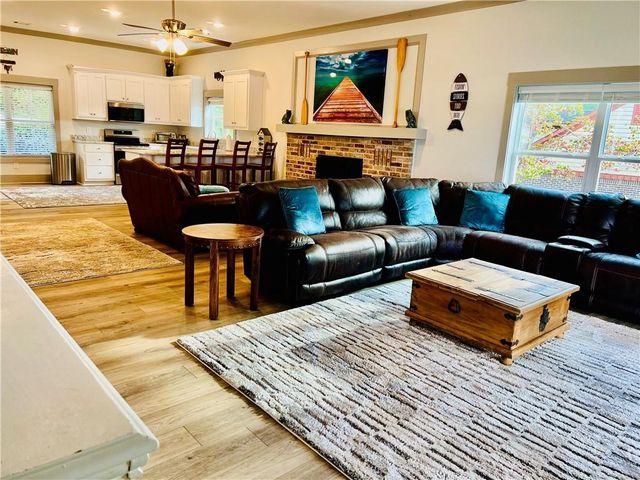 3243 Dogwood Lane, Hiawassee, GA 30546