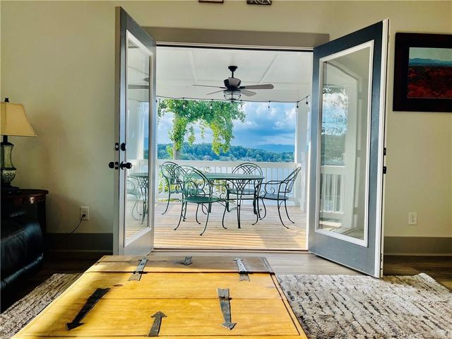 3243 Dogwood Lane, Hiawassee, GA 30546