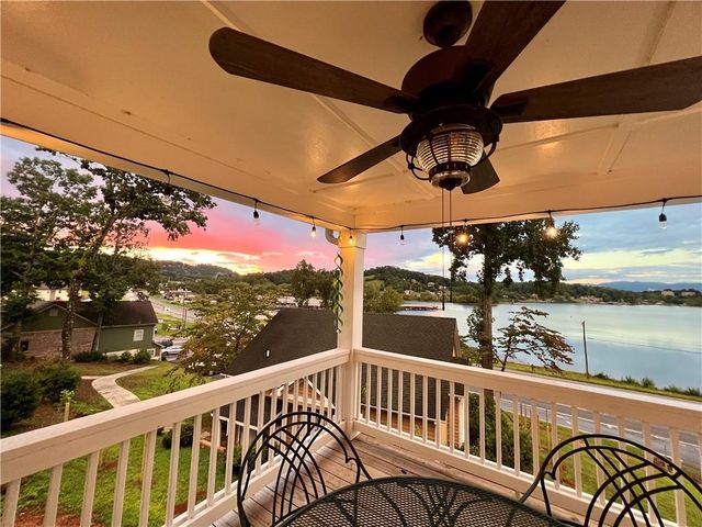 3243 Dogwood Lane, Hiawassee, GA 30546