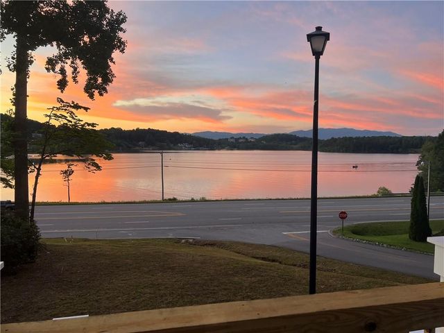 3243 Dogwood Lane, Hiawassee, GA 30546