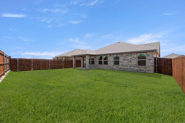 404 Comanche Drive, Cleburne, TX 76033