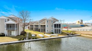 300 E Medusa Street # 5D, Syracuse, IN 46567