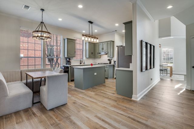 6637 Oakmont Court, Plano, TX 75093