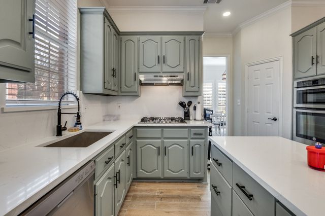 6637 Oakmont Court, Plano, TX 75093