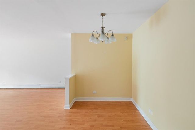 8232 Niles Center Road 214, Skokie, IL 60077