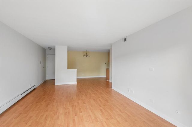 8232 Niles Center Road 214, Skokie, IL 60077