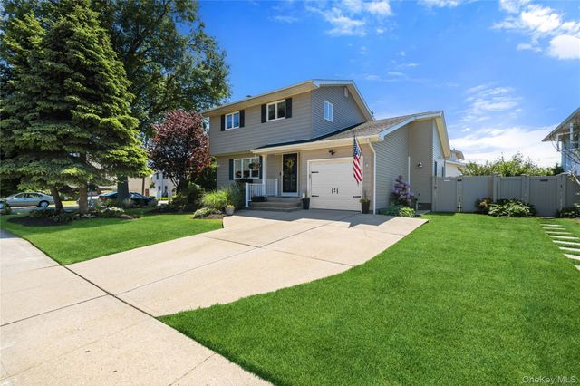 2448 Wallen Lane, North Bellmore, NY 11710