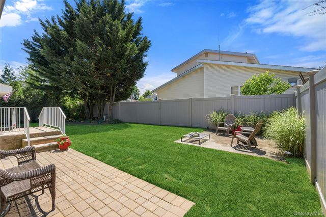 2448 Wallen Lane, North Bellmore, NY 11710