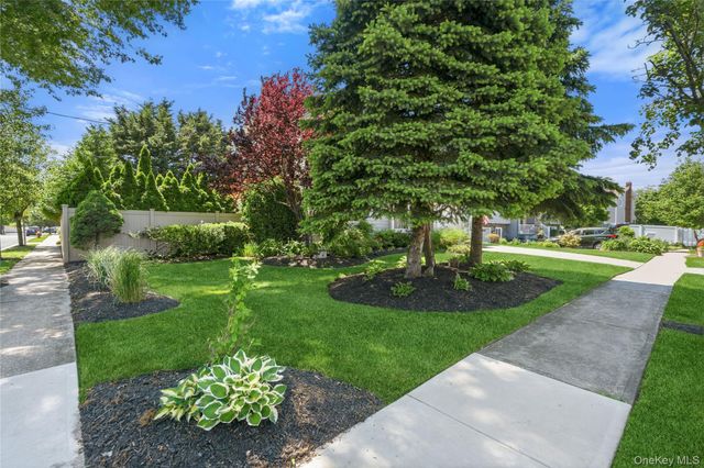2448 Wallen Lane, North Bellmore, NY 11710
