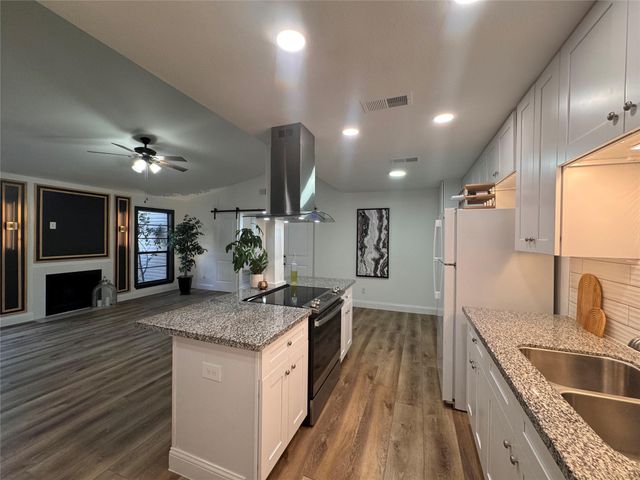 9707 Richmond Avenue 80, Houston, TX 77042