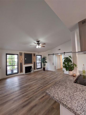 9707 Richmond Avenue 80, Houston, TX 77042