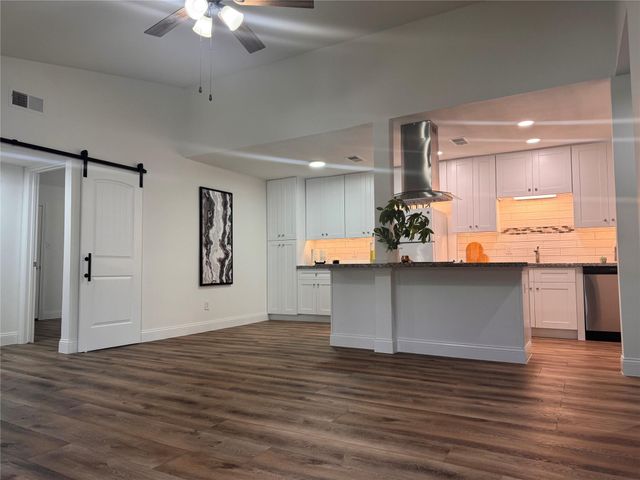 9707 Richmond Avenue 80, Houston, TX 77042