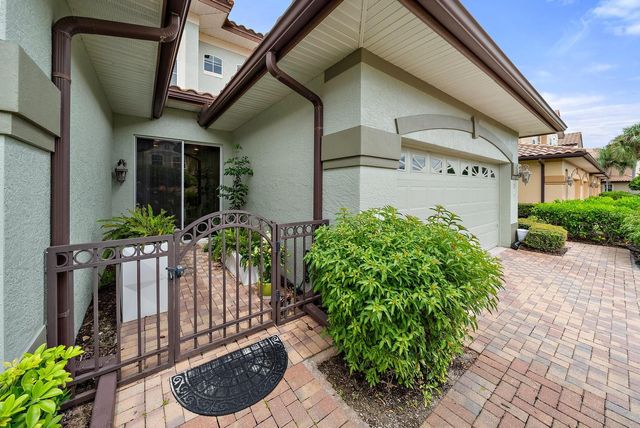 8406 MIRAMAR WAY 8406, Lakewood Ranch, FL 34202