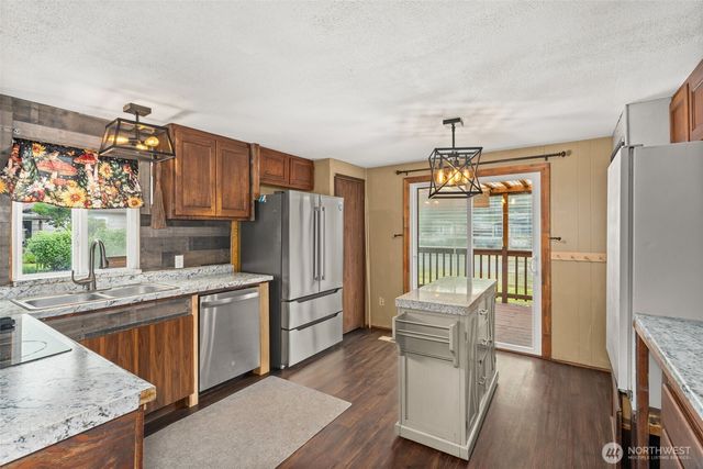 1605 Windsor Avenue, Centralia, WA 98531