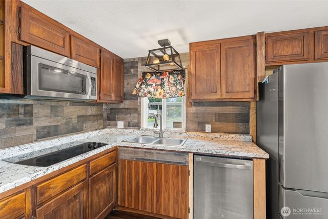1605 Windsor Avenue, Centralia, WA 98531
