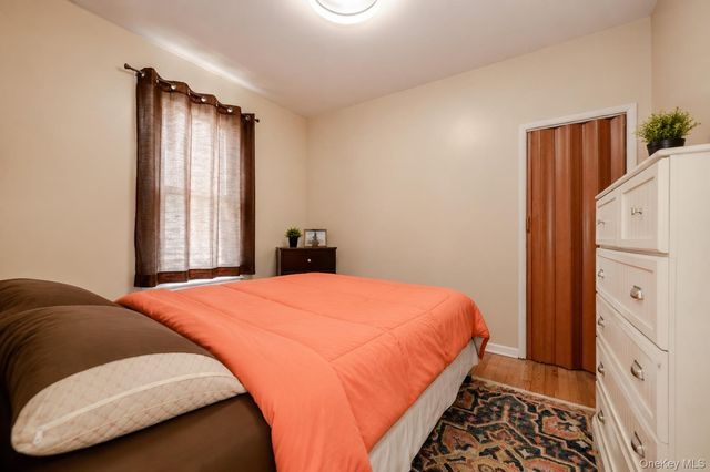 618 E 2nd Street, Brooklyn, NY 11218
