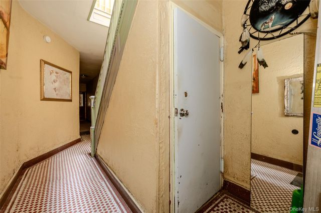 618 E 2nd Street, Brooklyn, NY 11218