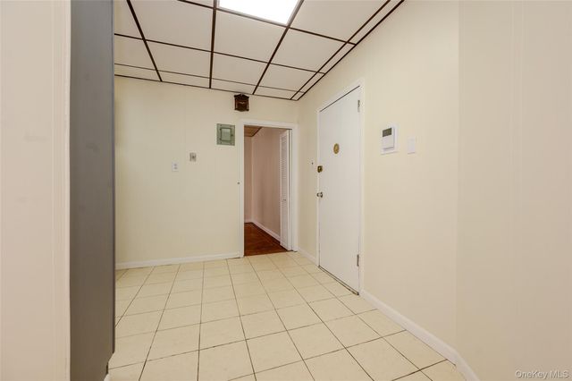 618 E 2nd Street, Brooklyn, NY 11218