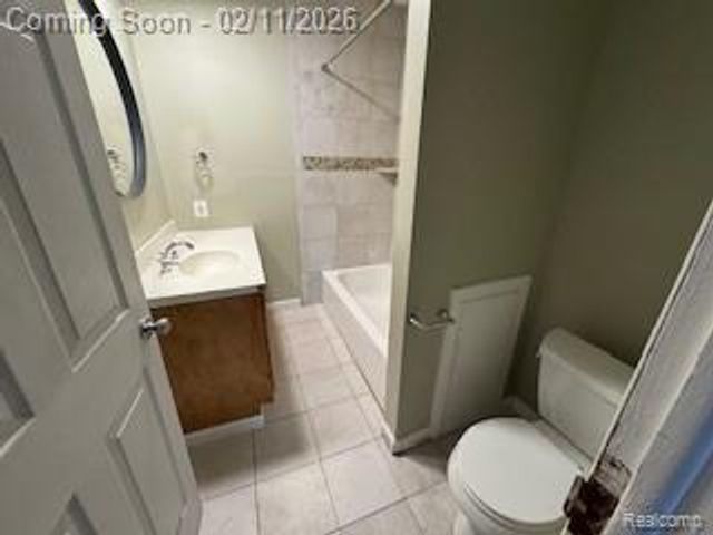 79 E MAHAN Avenue, Hazel Park, MI 48030