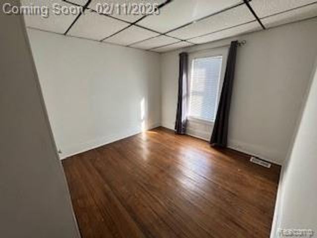 79 E MAHAN Avenue, Hazel Park, MI 48030