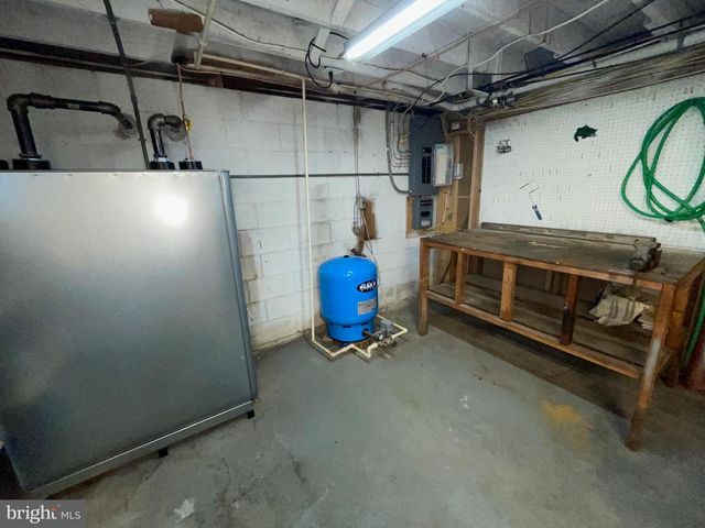 464 MARTIN DR, Millersville, MD 21108