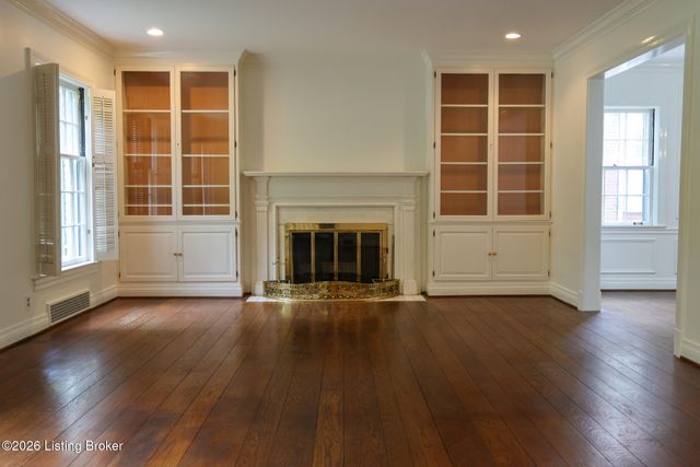 602 Sunset Rd, Louisville, KY 40206