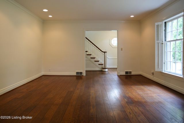602 Sunset Rd, Louisville, KY 40206