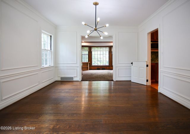 602 Sunset Rd, Louisville, KY 40206