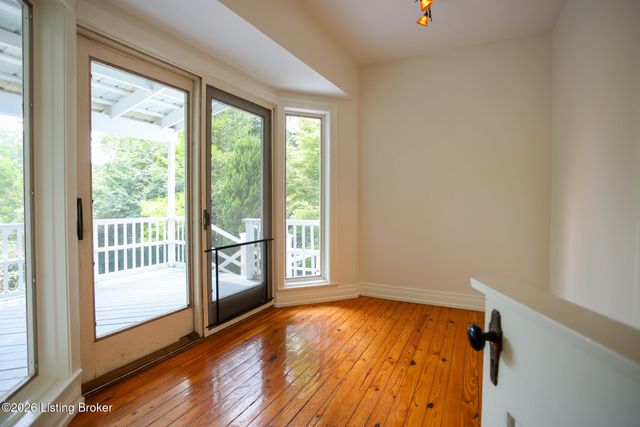 602 Sunset Rd, Louisville, KY 40206