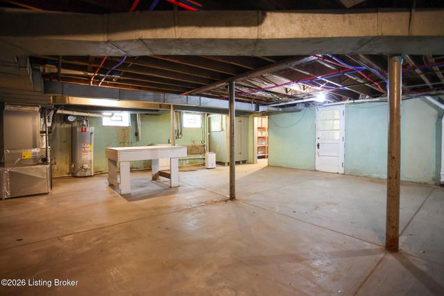 602 Sunset Rd, Louisville, KY 40206