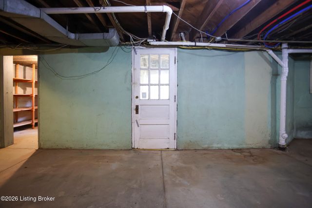602 Sunset Rd, Louisville, KY 40206