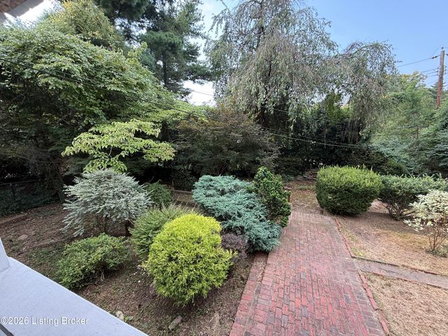 602 Sunset Rd, Louisville, KY 40206