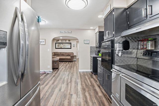 1009 E Montpelier Pike, Marion, IN 46953