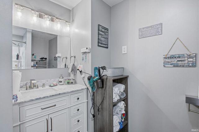 1009 E Montpelier Pike, Marion, IN 46953