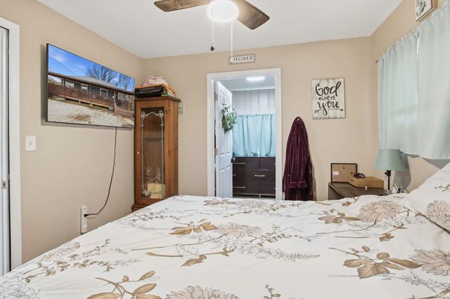 1009 E Montpelier Pike, Marion, IN 46953