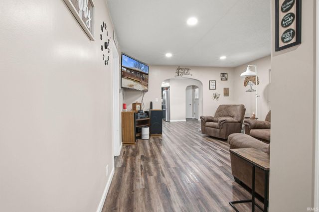 1009 E Montpelier Pike, Marion, IN 46953