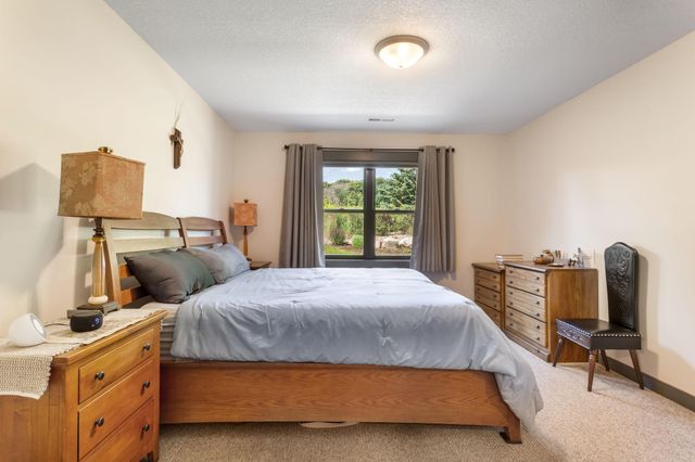 2909 Elgin Court, River Falls, WI 54022