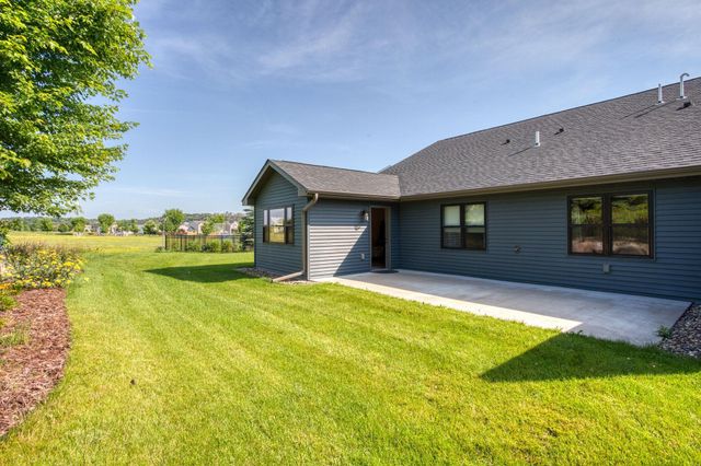 2909 Elgin Court, River Falls, WI 54022