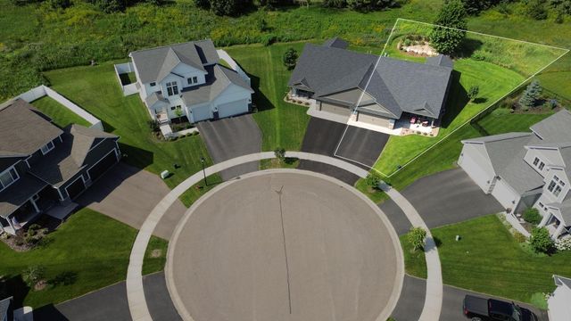 2909 Elgin Court, River Falls, WI 54022