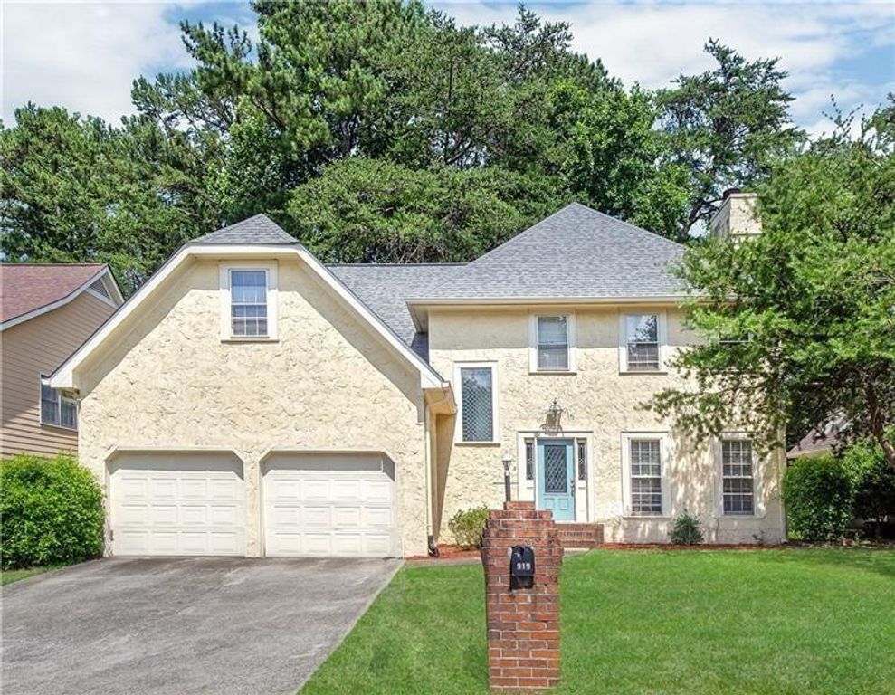 919 Bridgegate Drive NE, Marietta, GA 30068