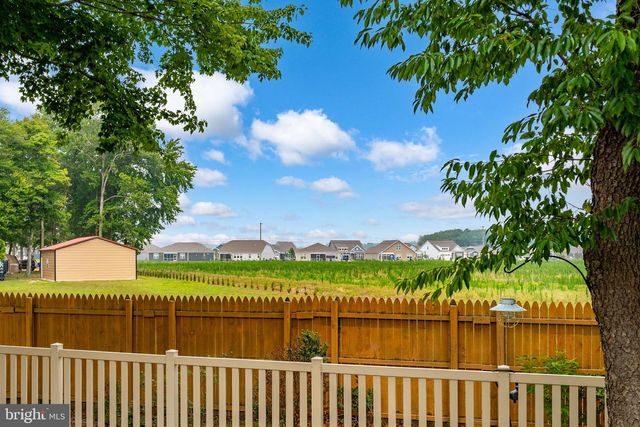 38523 BLUE HEN DR, Selbyville, DE 19975