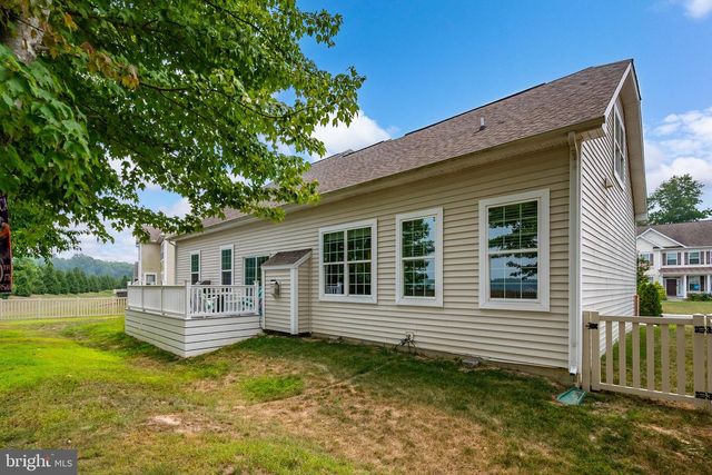 38523 BLUE HEN DR, Selbyville, DE 19975