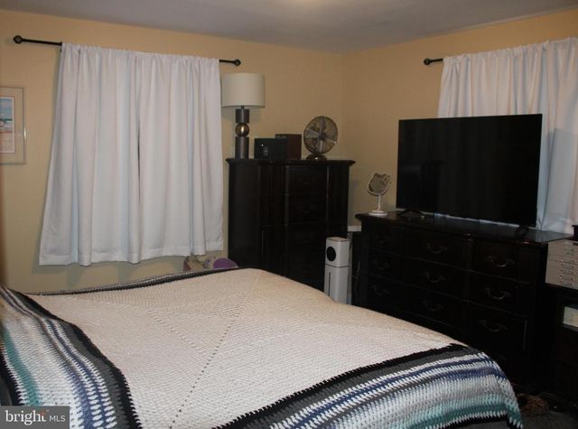 201 PRINCETON RD, Audubon, NJ 08106