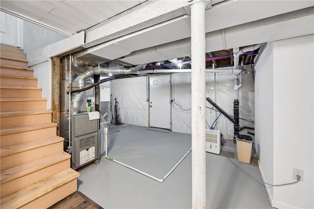 14601 E 39th Street S, Independence, MO 64055
