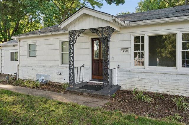 14601 E 39th Street S, Independence, MO 64055