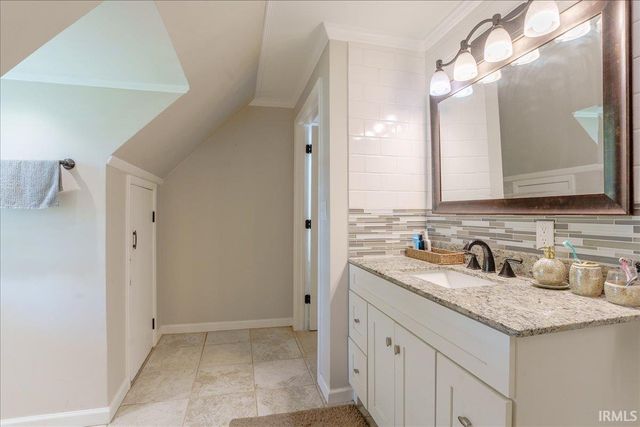 6817 Lincoln Avenue, Evansville, IN 47715