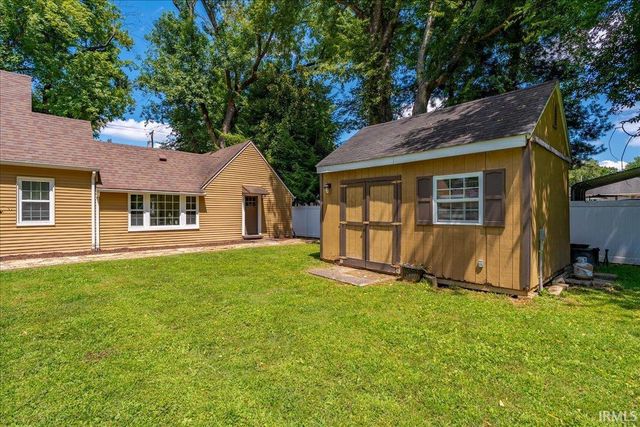 6817 Lincoln Avenue, Evansville, IN 47715