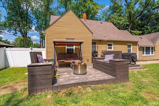 6817 Lincoln Avenue, Evansville, IN 47715